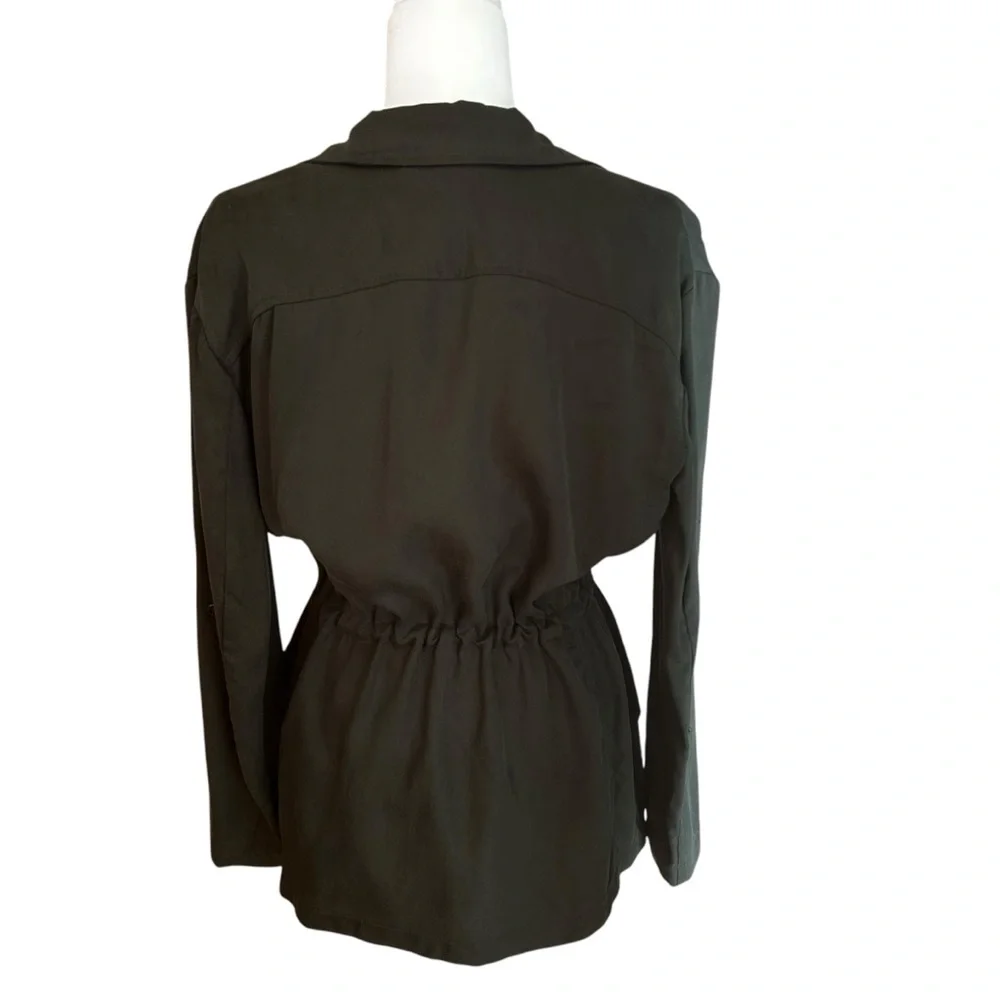 Revolve Cupcakes and Cashmere Army Jacket women’s sz medium olive green casual - Picture 2 of 15